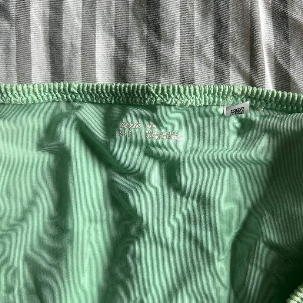 Green Ribbed bikini - Picture 4 of 4